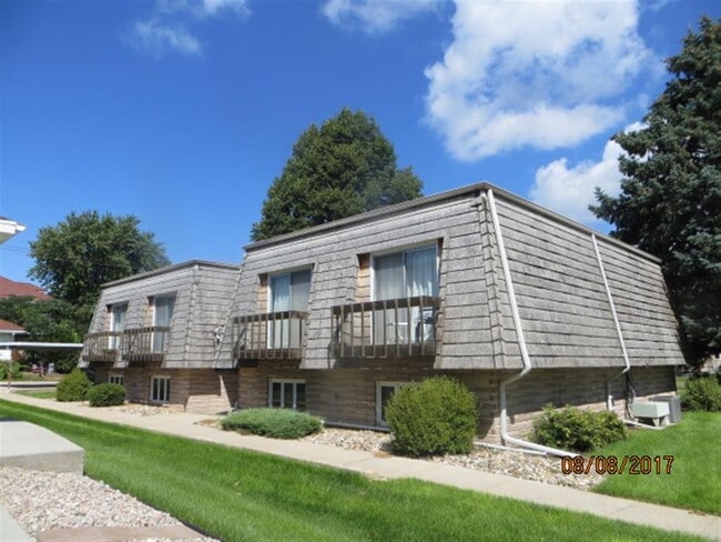 Photo - 704 S 3rd St