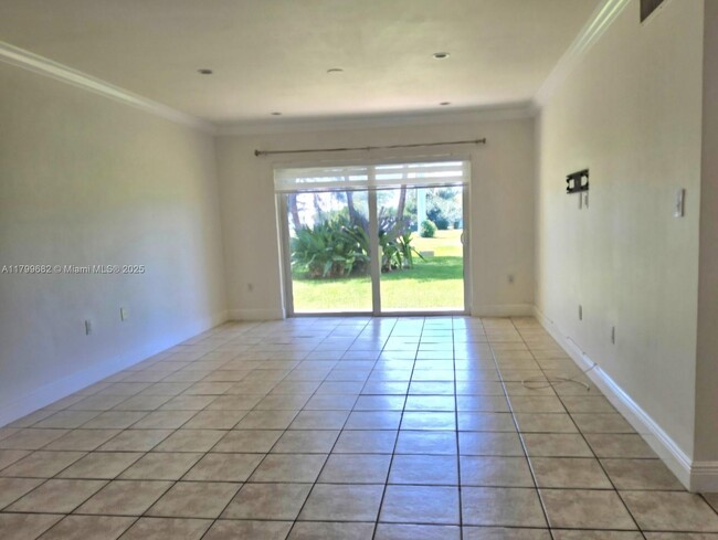 Photo - 7480 Miami Lakes Dr Unidad G104 Rental