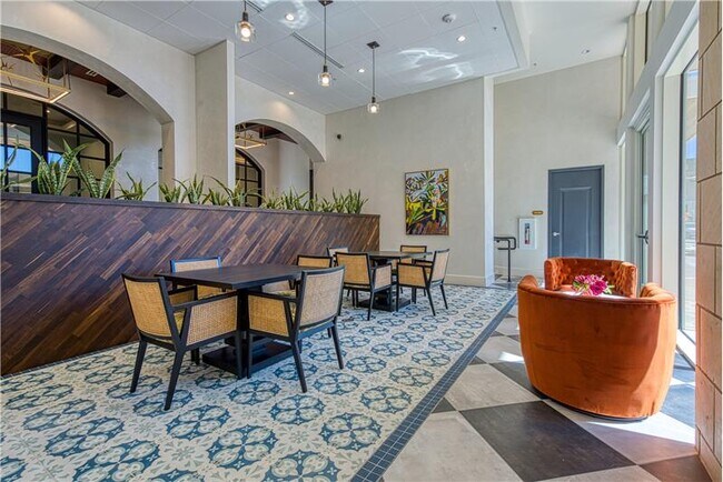 Photo - 702 E 11th St Unit S9-63