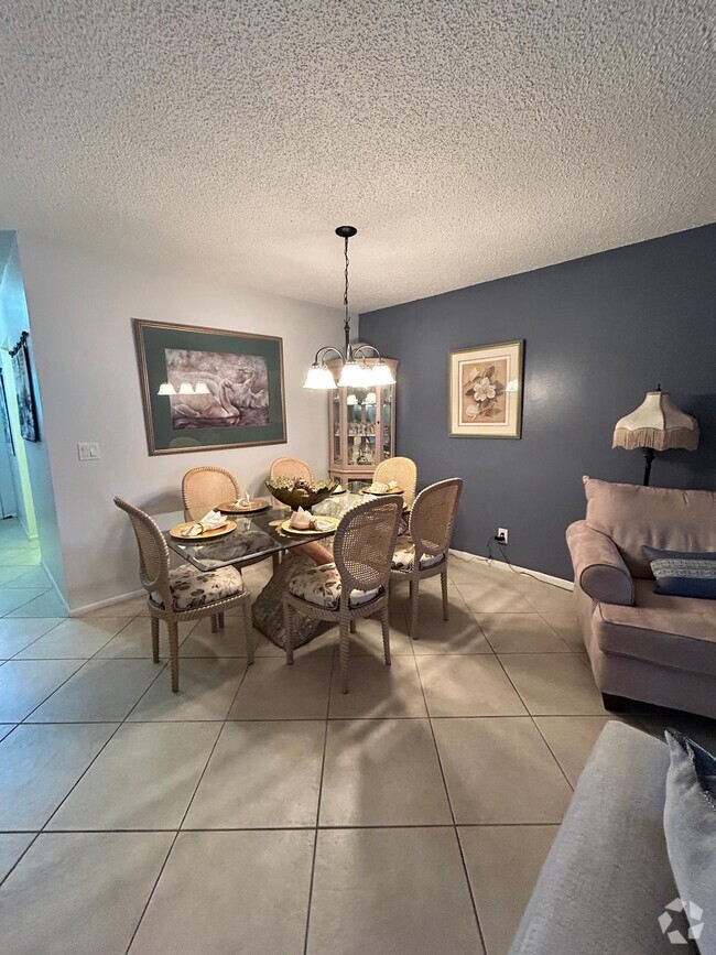 Building Photo - 5800 Fernley Dr W Rental