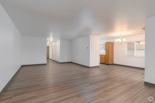 2BR, 1BA - 1100SF - Living Room