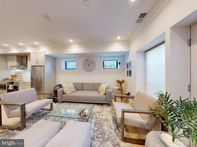 Photo - 2642 39th St NW Unit 2