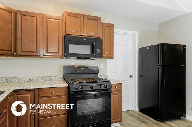 Photo - 14020 Darwin Blvd