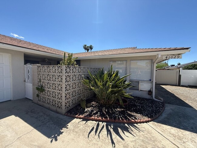 Photo - Duplex! 2 bedrooms 2 bathrooms