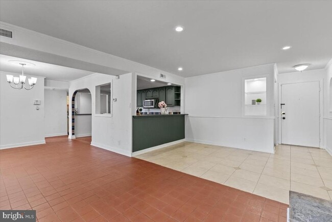 Building Photo - 202 Buckingham Ln Unit 102