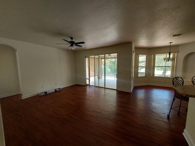 Photo - Beautiful 3/2/2 on 1/3 of an acre