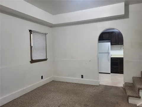 Photo - 313 E 2nd St