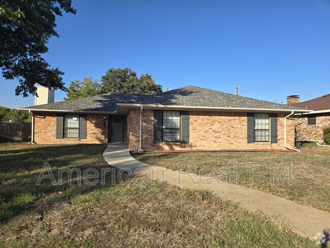 Building Photo - 949 Crestwood Cir Rental