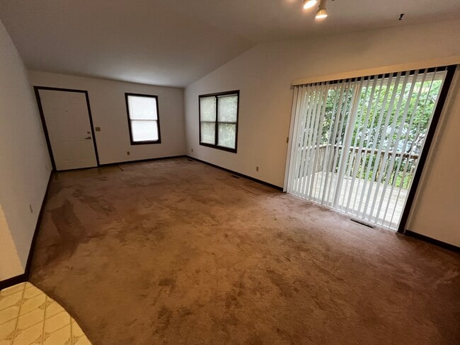 Photo - 5934 146th Ave Unit 2 Bedroom Duplex