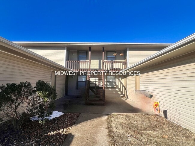 Photo - Freshly Updated 2 Bedroom Apartment