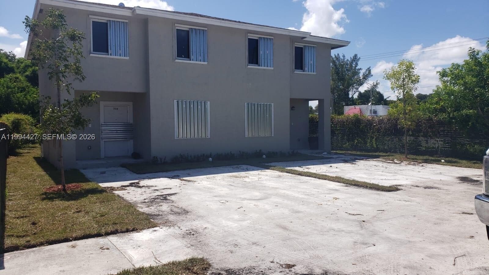 Photo - 1900 NW 76th St