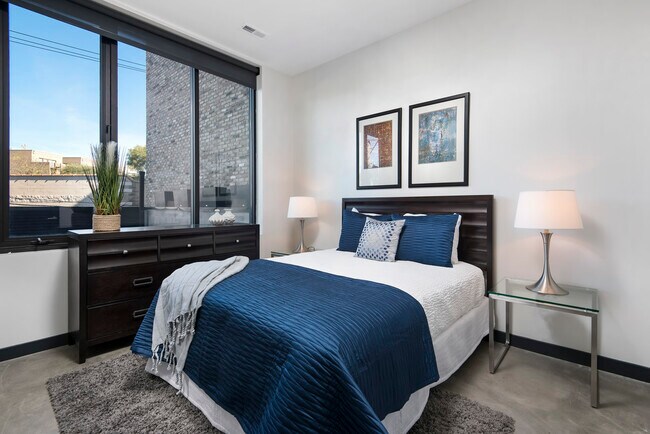 Photo - 1646 N Milwaukee Ave