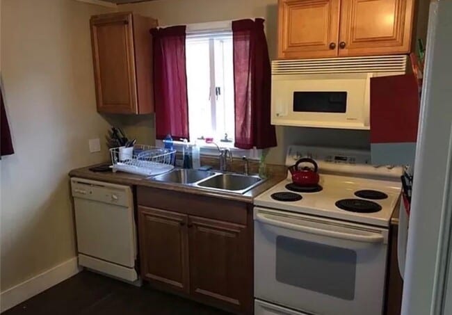 377 Foster Ave Unit B