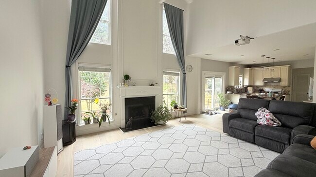 Photo - Beautiful backyard