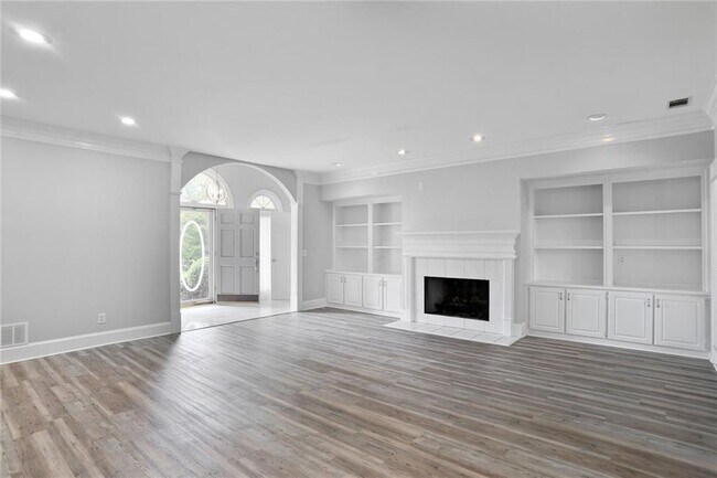 Photo - 6310 Chestnut Pkwy