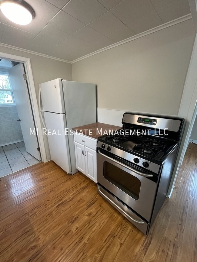 Photo - 212 E Grant St