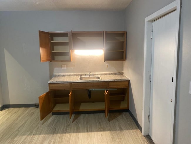 Photo - 464 Wethersfield Ave Unit Apt. 3S