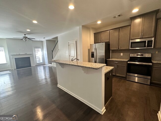 Photo - 882 Ambient Way