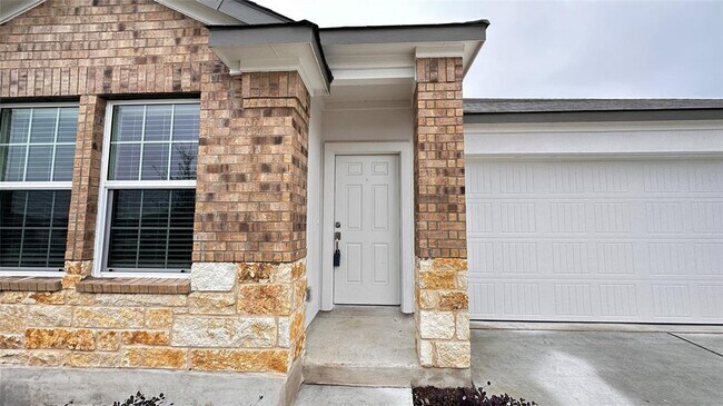 Photo - 606 Arnage Dr