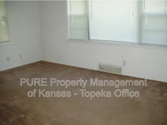 Photo - 2412 SW Seabrook Ave