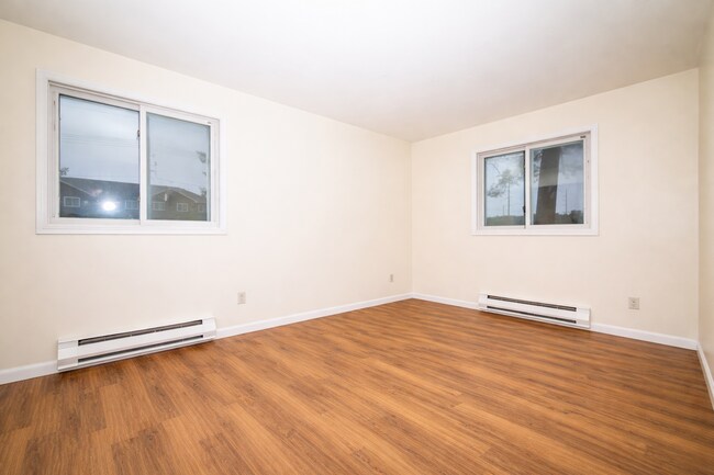 Photo - 231 N Burritt Ave Unit 8