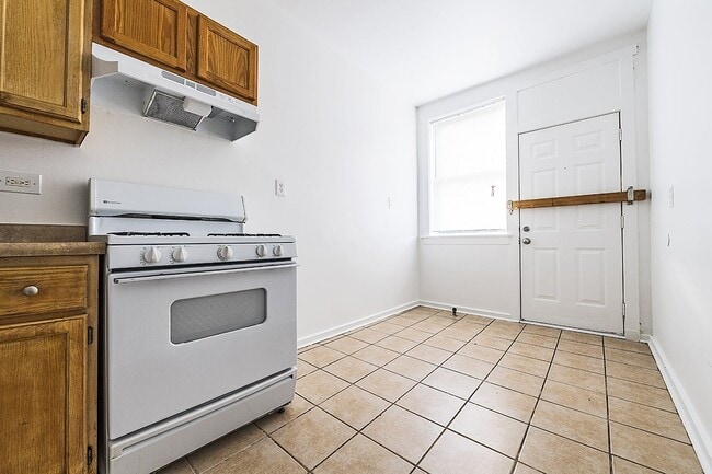 Photo - 6000 S Prairie