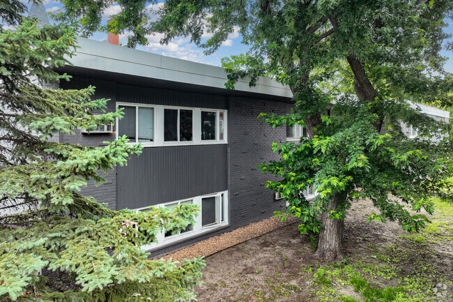 Tree-Lined Property Offering a Park-Like Setting