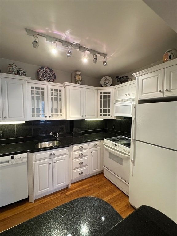 Building Photo - 404 Bunker Hill St Unit 3 Rental