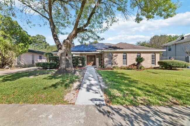 Photo - 22122 Woodrose Dr