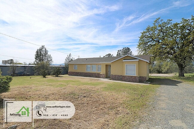 Photo - 794 Twin View Blvd