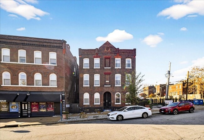 Photo - Soulard First Fleur Unit 906 1F - 689