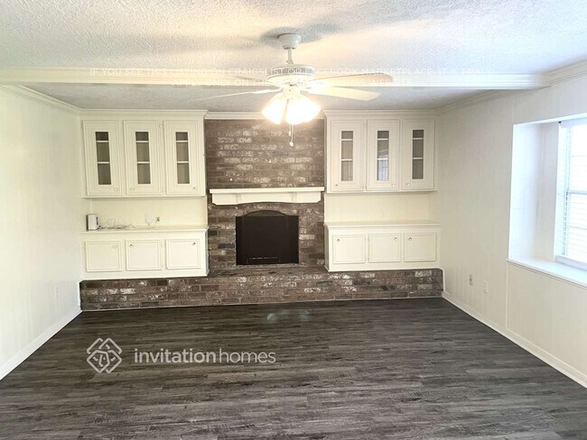 Photo - 8214 Oak Moss Dr