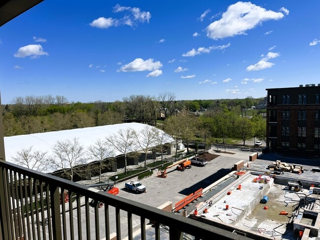 Lofts at Headwaters Park