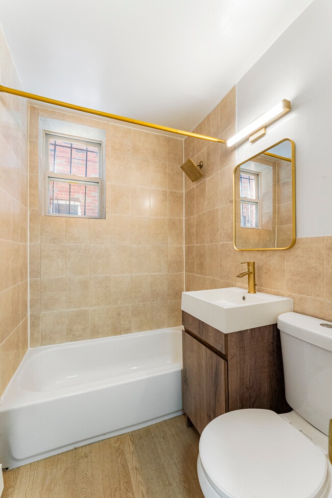 Building Photo - 296 Eastern Pkwy Unit 296-01 Rental