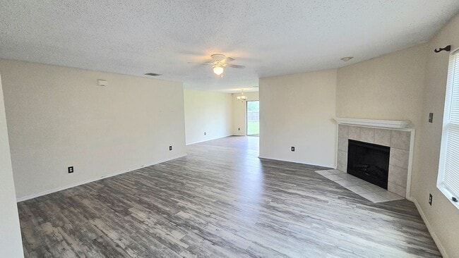 Photo - 8103 Zephyr Ct