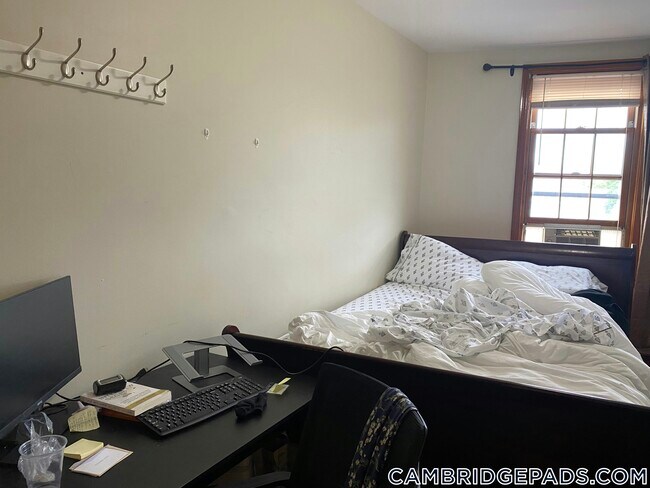 Photo - 1124 Cambridge St Unit 5