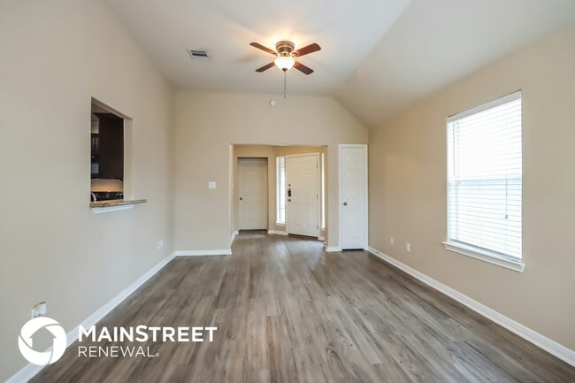 Photo - 308 Broken Pine Ct