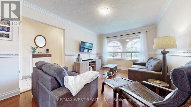 Photo - 139 Ranee Ave