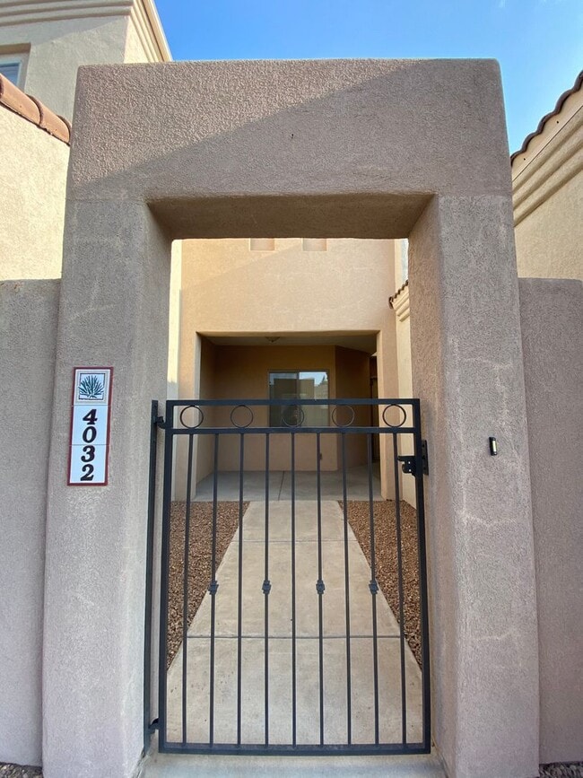 Beautiful 2 Bedroom Del Prado Condominium ... - Beautiful 2 Bedroom Del Prado Condominium ...