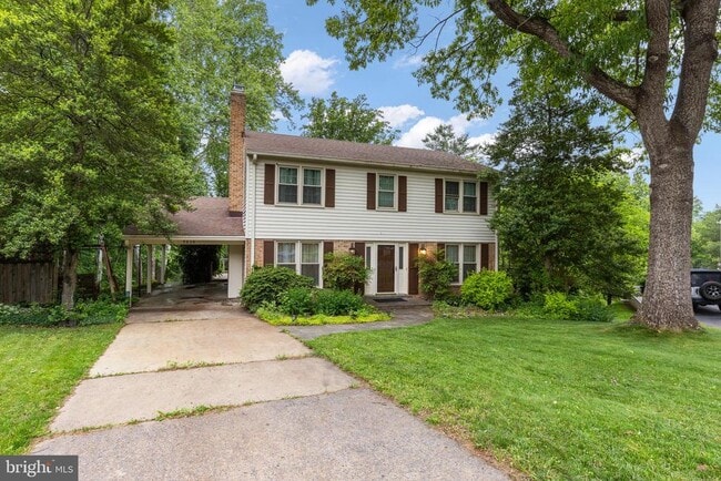Building Photo - 9830 Meadow Valley Dr Rental