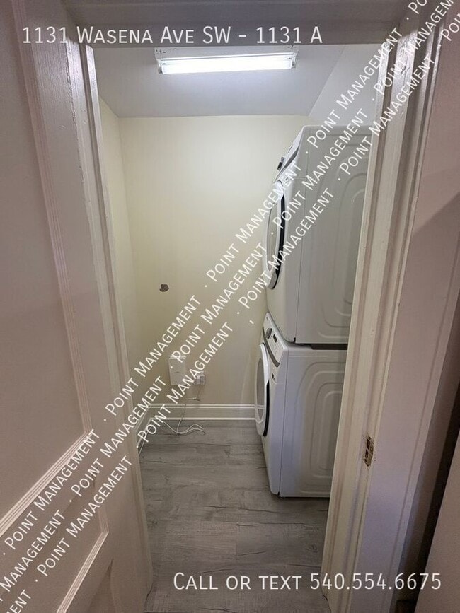 Photo - 1131 Wasena Ave SW Unit 1131 A