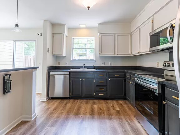 Photo - 3276 Heathstead Place