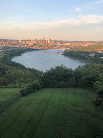 ¡Tu visión cada día que te despiertas! - 400 Grand Ave Unidad #1