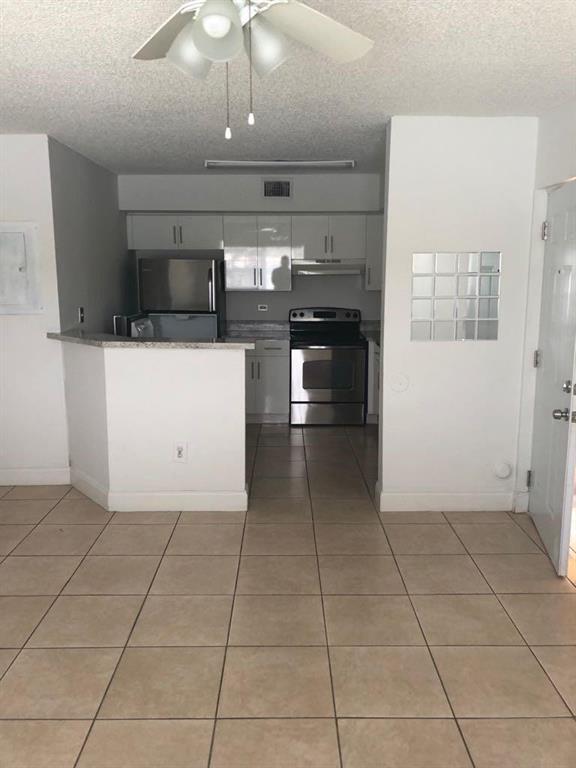 Building Photo - 3610 N 56th Ave Unit 210