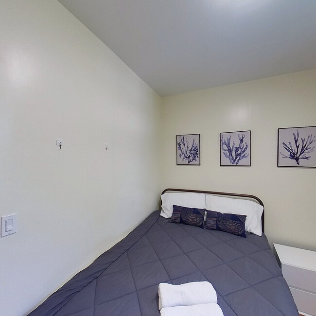 Photo - 1156 42nd St Unit ID1296532P