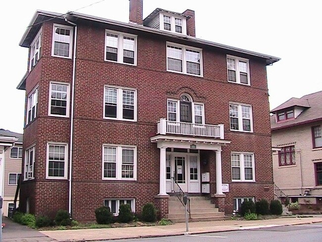 Building Photo - 124RES Unit 124-4 RES
