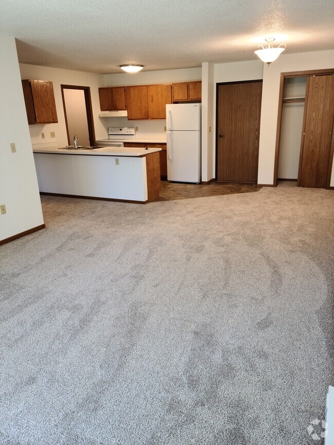 Building Photo - 5416 Mormon Coulee Rd Unit 104 Rental