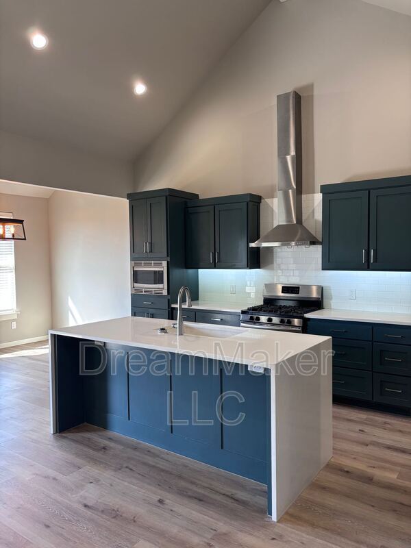 Photo - 3102 SE 34th St