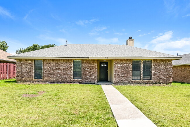 Building Photo - 3315 Kellie St