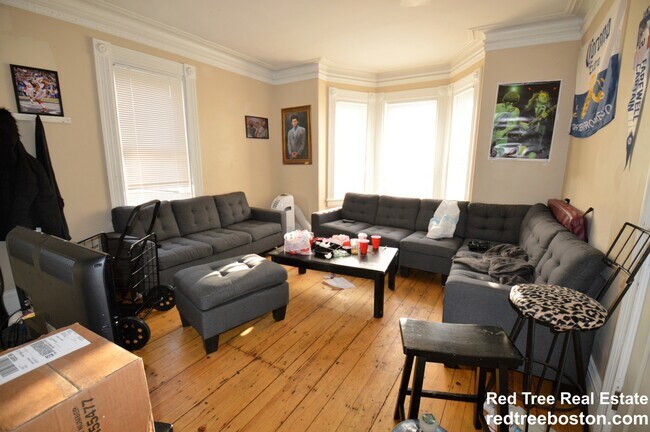 Photo - 24 Highgate St